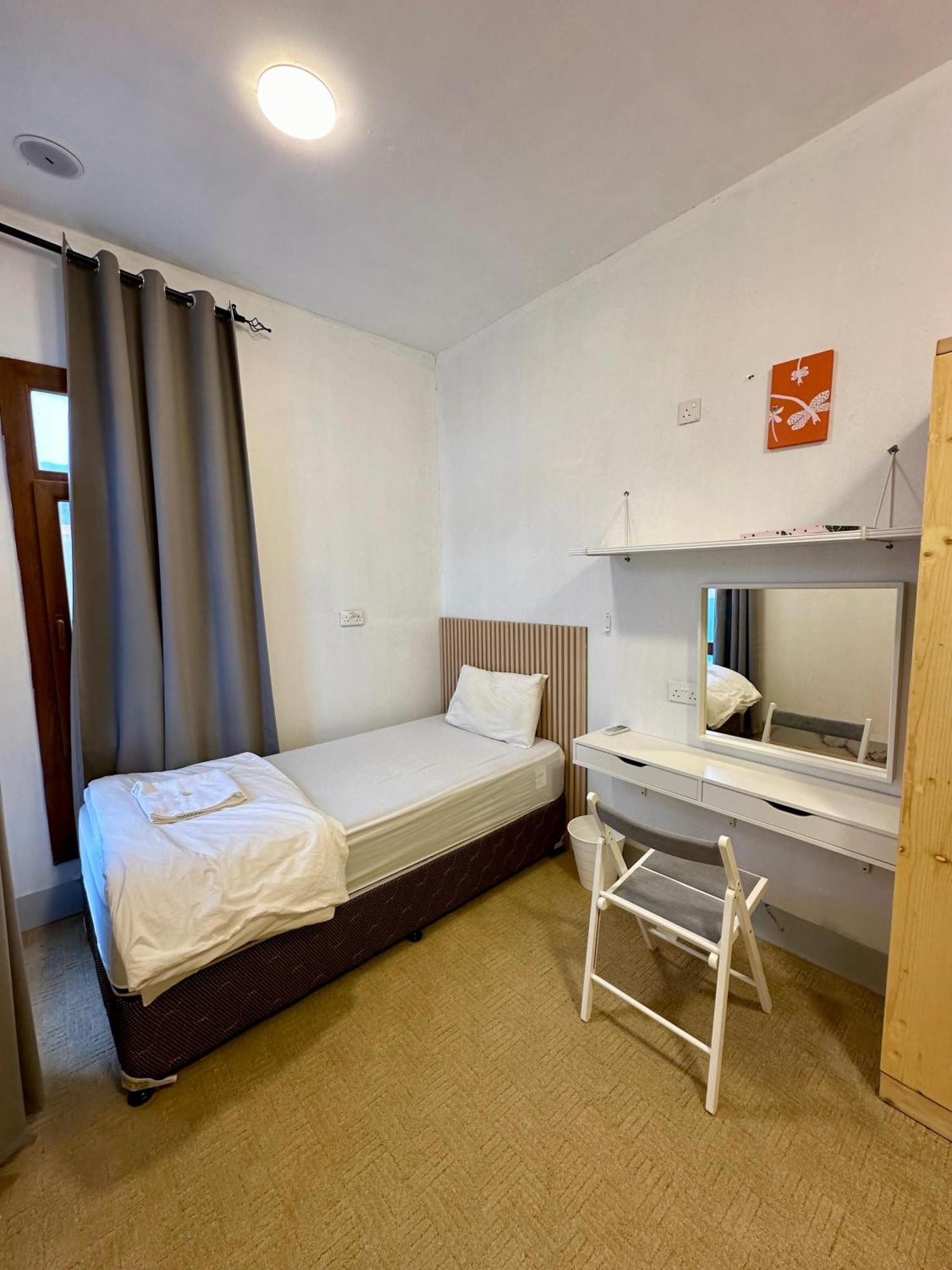 Private In Shared - 1 *